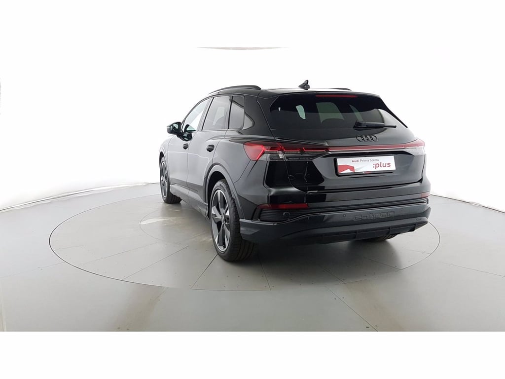 AUDI Q4 e-tron 45 s line edition
