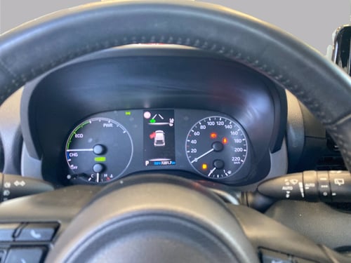 TOYOTA Yaris 1.5h active