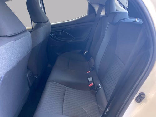 TOYOTA Yaris 1.5h active