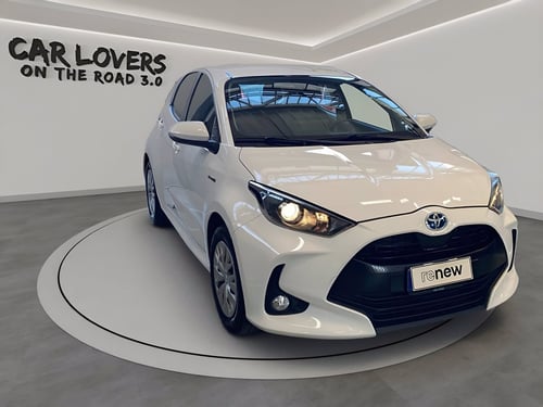 TOYOTA Yaris 1.5h active