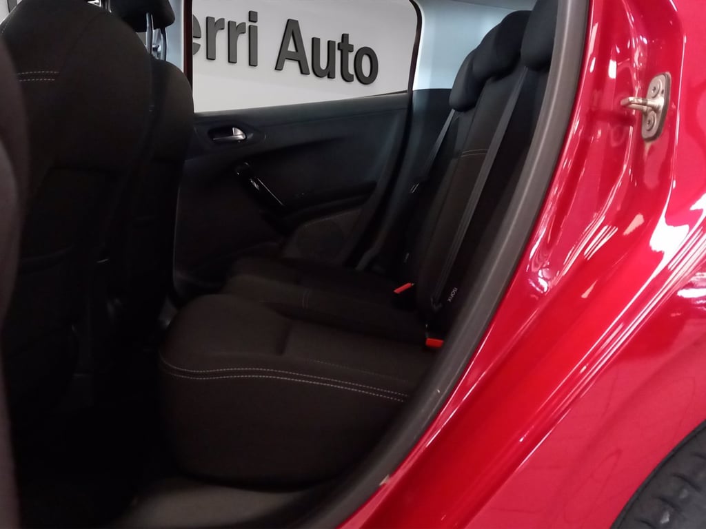 PEUGEOT 208 5p 1.6 bluehdi allure 75cv