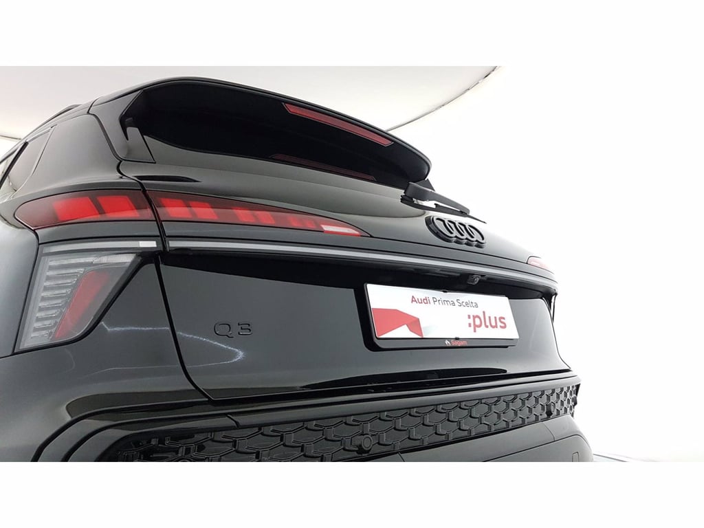 AUDI Q3 1.5 tfsi mhev s line edition 150cv s-tronic