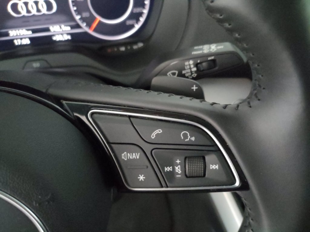 AUDI Q2 1.4 tfsi sport s-tronic