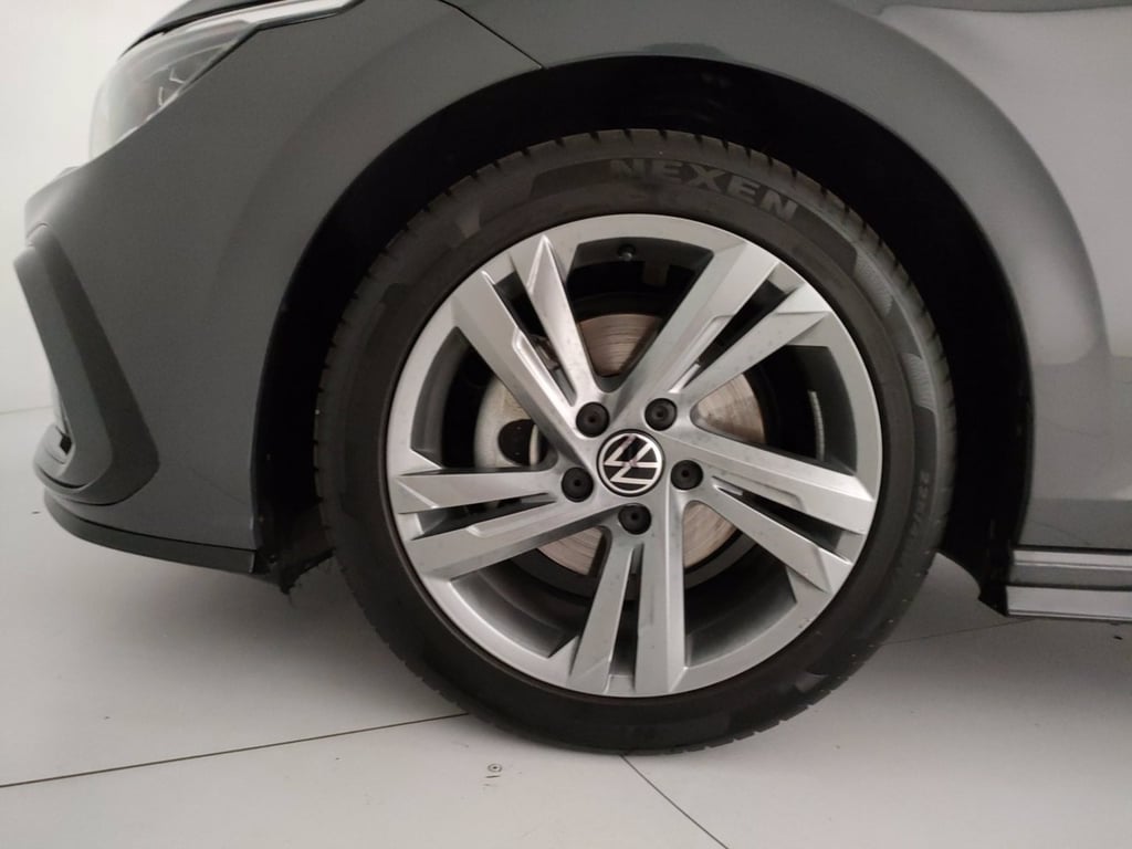 VOLKSWAGEN Golf 1.5 etsi evo r-line 150cv dsg