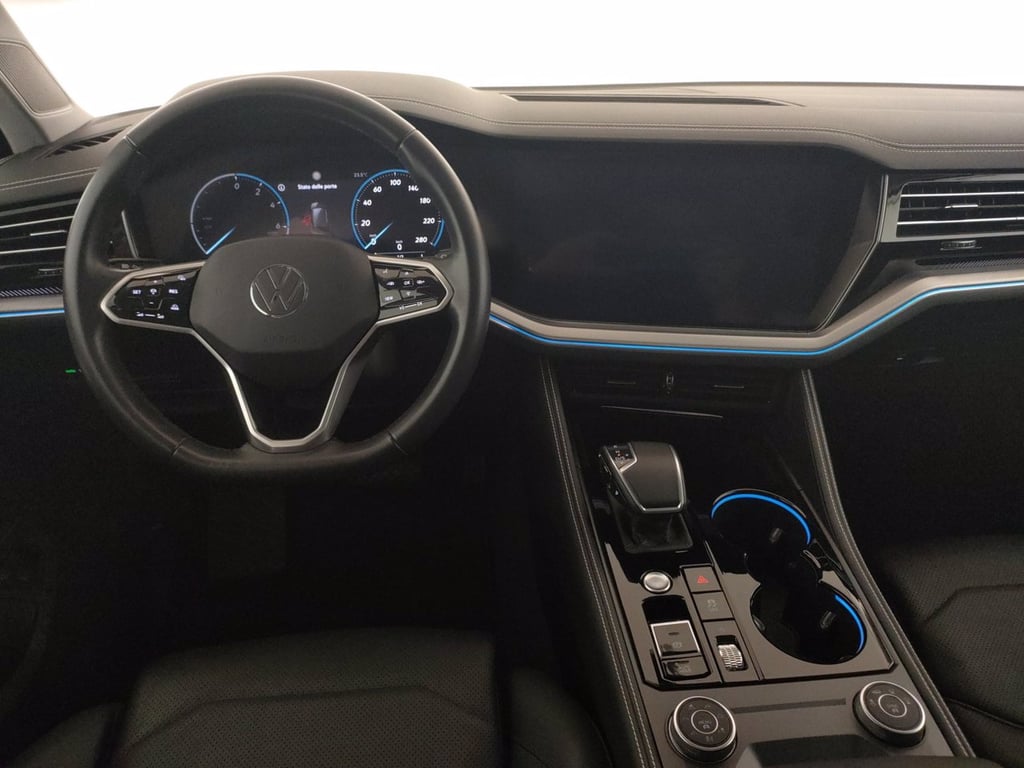 VOLKSWAGEN Touareg 3.0 v6 tsi ehybrid elegance 381cv auto