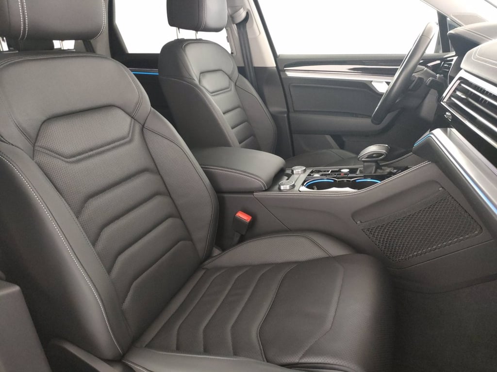 VOLKSWAGEN Touareg 3.0 v6 tsi ehybrid elegance 381cv auto