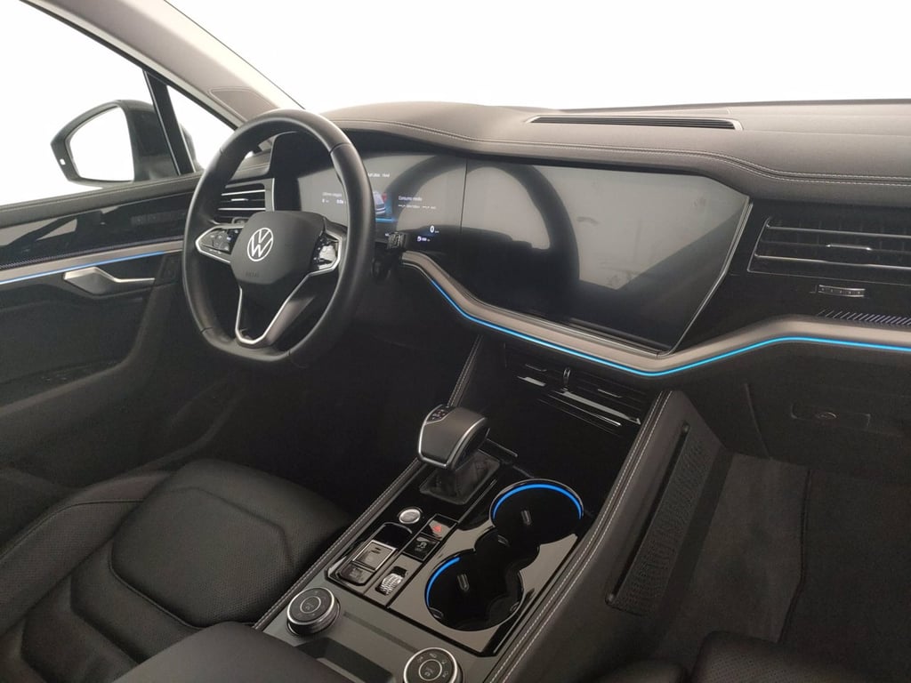 VOLKSWAGEN Touareg 3.0 v6 tsi ehybrid elegance 381cv auto