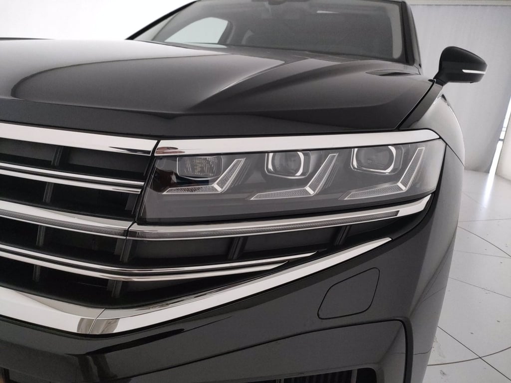VOLKSWAGEN Touareg 3.0 v6 tsi ehybrid elegance 381cv auto
