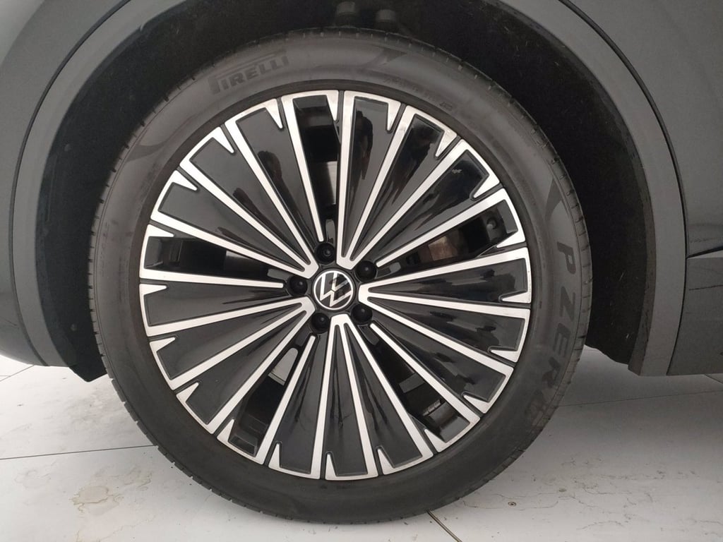 VOLKSWAGEN Touareg 3.0 v6 tsi ehybrid elegance 381cv auto