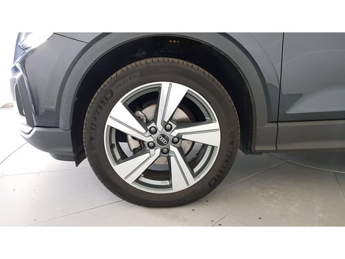 AUDI Q2 35 1.5 tfsi admired