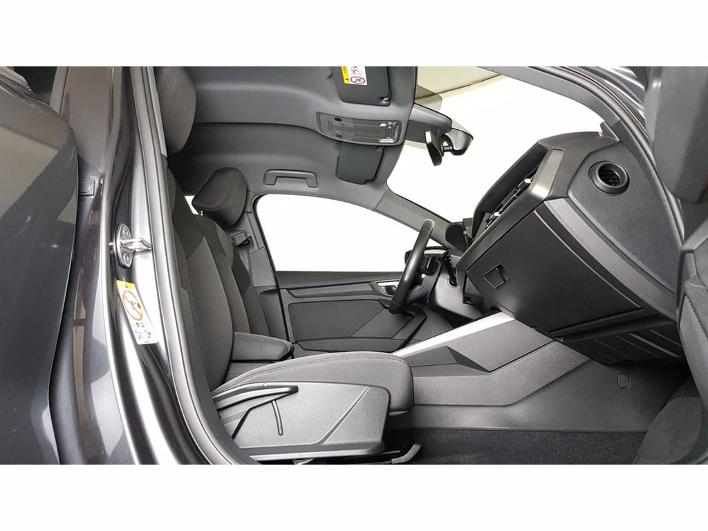 AUDI A3 sportback 30 1.0 tfsi mhev business s-tronic