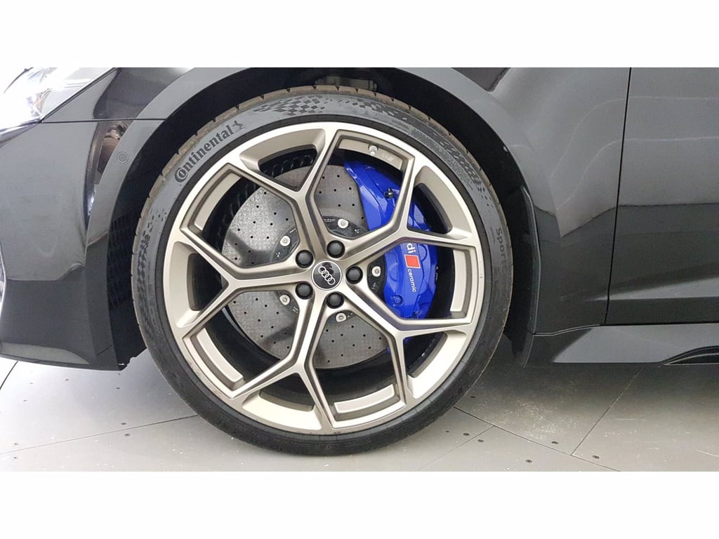 AUDI Rs6 avant 4.0 mhev performance quattro tiptronic