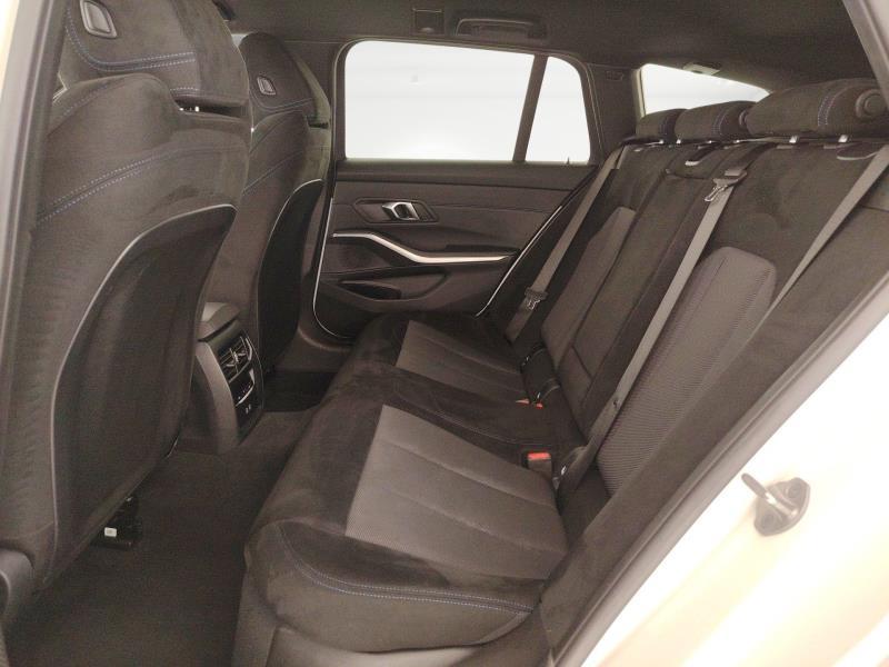 BMW 320d touring mhev 48v xdrive auto