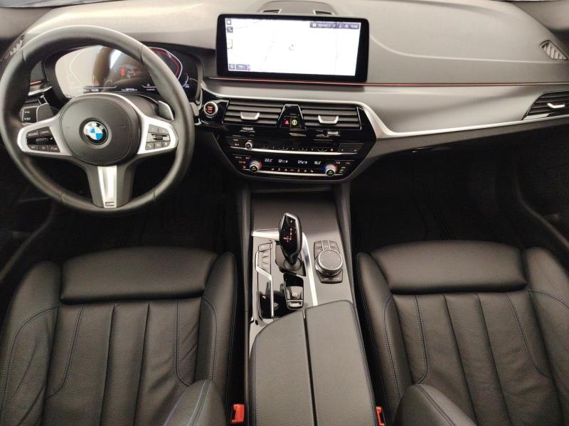 BMW 520d touring mhev 48v xdrive msport auto
