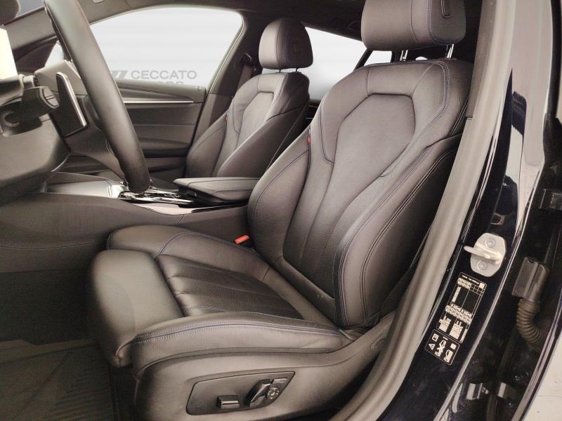 BMW 520d touring mhev 48v xdrive msport auto