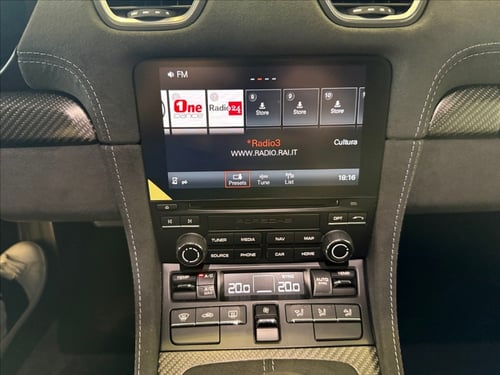 PORSCHE 718 Cayman 4.0 GT4 RS pdk