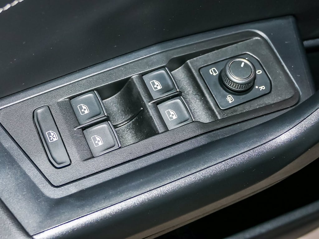 VOLKSWAGEN T-roc 1.5 tsi r-line plus