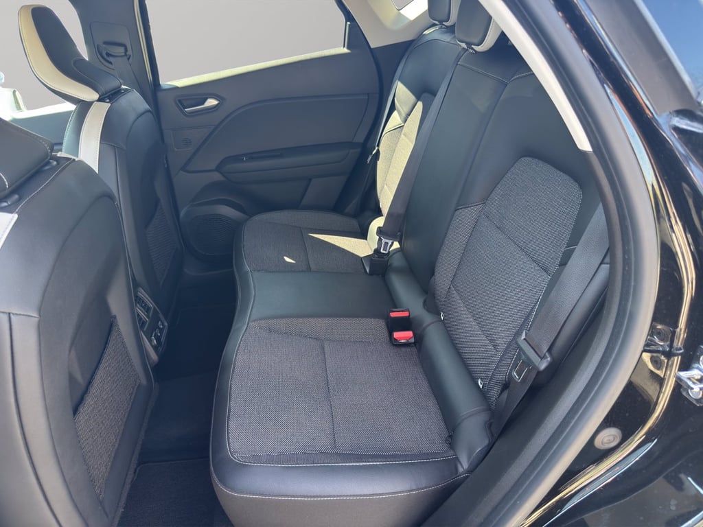 RENAULT Captur 1.6 e-tech hybrid intens 145cv auto