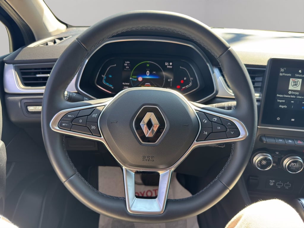 RENAULT Captur 1.6 e-tech hybrid intens 145cv auto