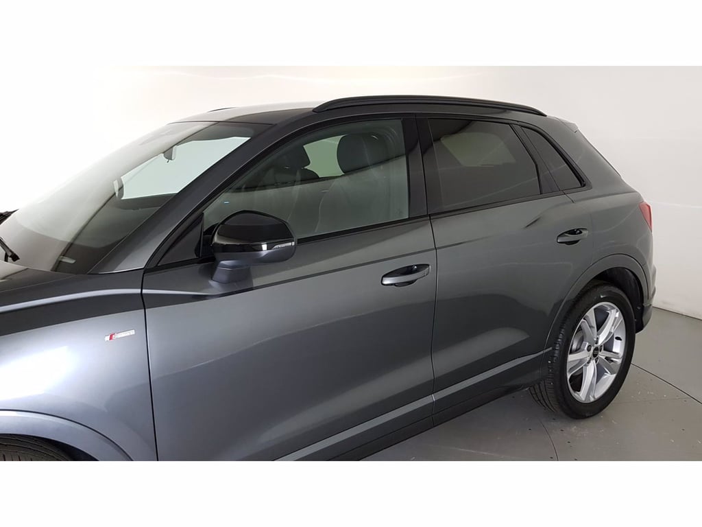 AUDI Q3 35 2.0 tdi s line edition s-tronic