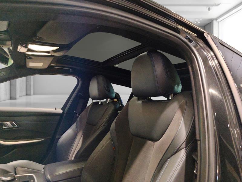 BMW 320d touring mhev 48v xdrive msport auto