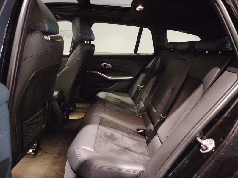 BMW 320d touring mhev 48v xdrive msport auto