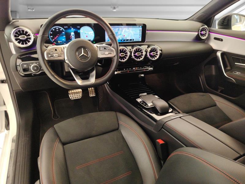 MERCEDES A 200 d premium auto
