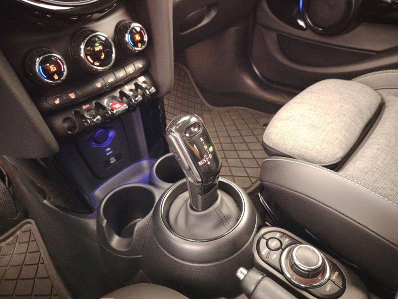 MINI Mini 5p 1.5 cooper yours auto