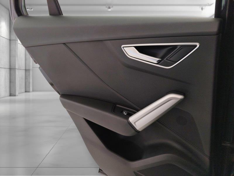 AUDI Q2 30 2.0 tdi business s-tronic