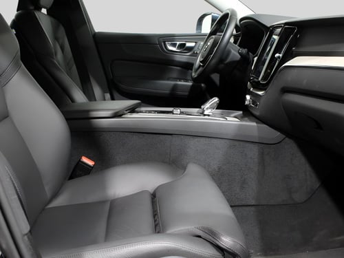 VOLVO Xc60 2.0 b4 momentum pro awd auto