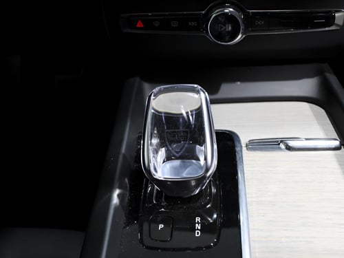 VOLVO Xc60 2.0 b4 momentum pro awd auto