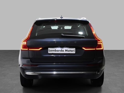 VOLVO Xc60 2.0 b4 momentum pro awd auto