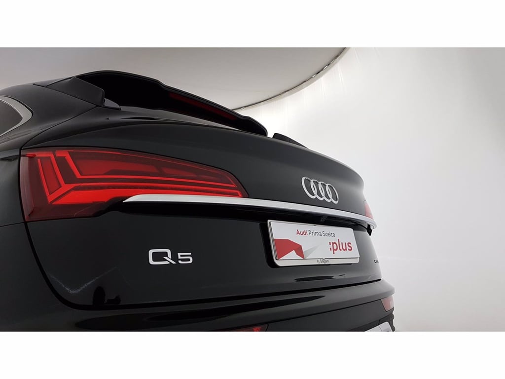 AUDI Q5 sportback 40 2.0 tdi mhev 12v s line plus quattro s-tronic