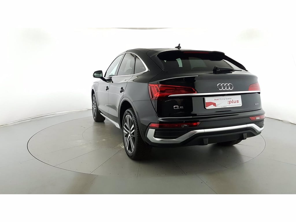 AUDI Q5 sportback 40 2.0 tdi mhev 12v s line plus quattro s-tronic