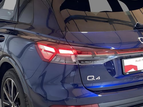 AUDI Q4 e-tron 45 s line edition