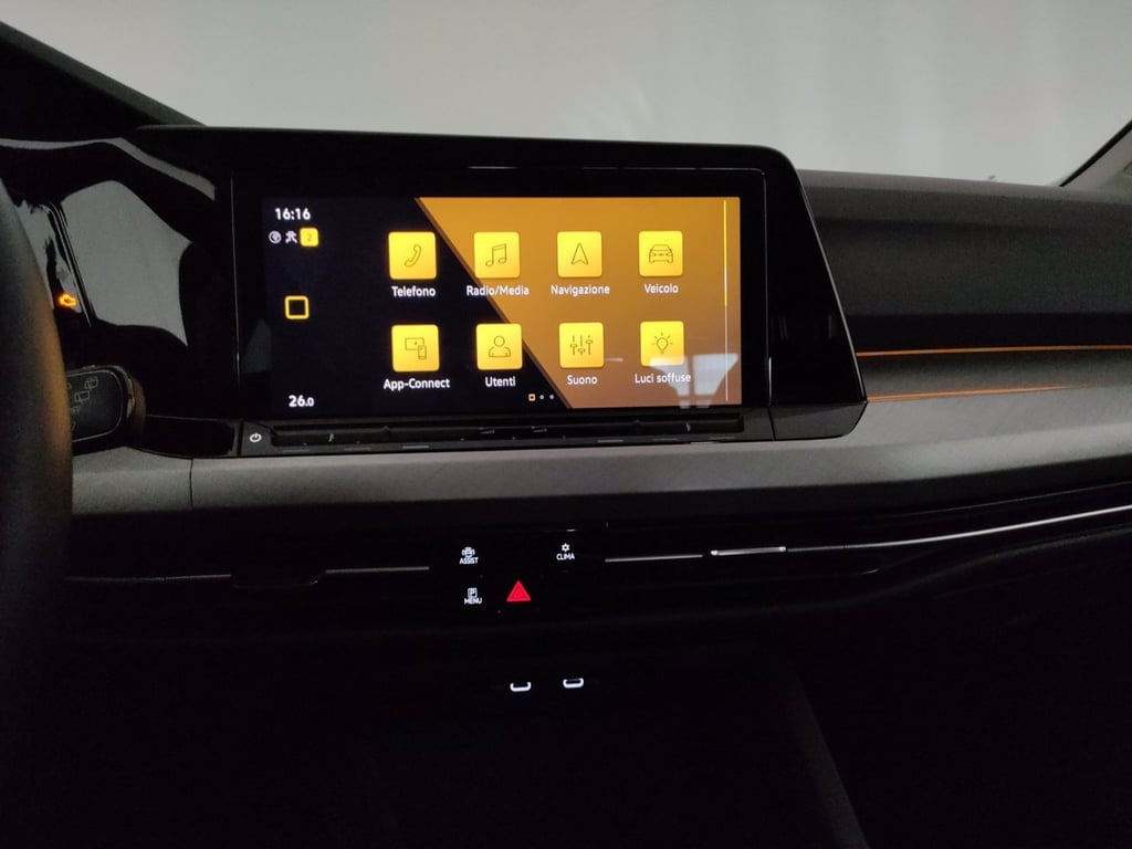 VOLKSWAGEN Golf 1.0 tsi evo life 110cv