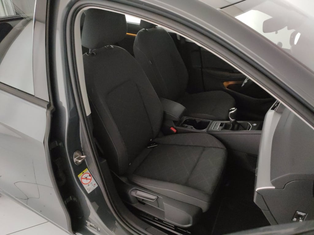 VOLKSWAGEN Golf 1.0 tsi evo life 110cv