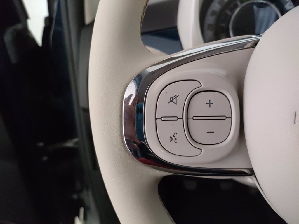 FIAT 500 1.0 hybrid cult 70cv