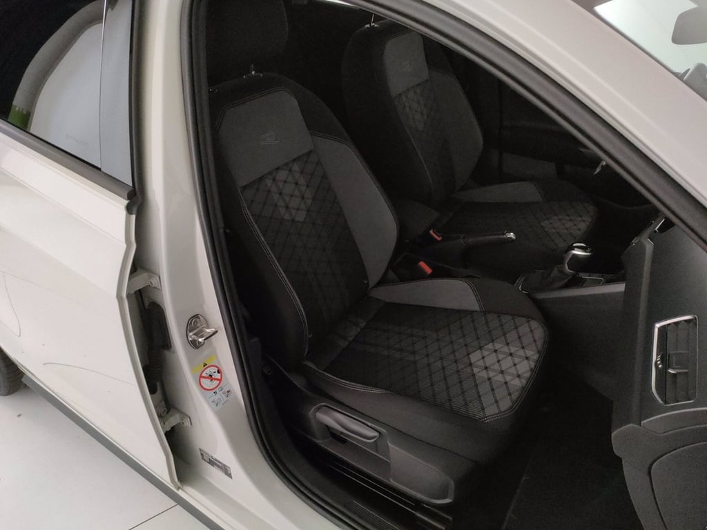 VOLKSWAGEN Polo 1.0 tsi r-line 95cv dsg