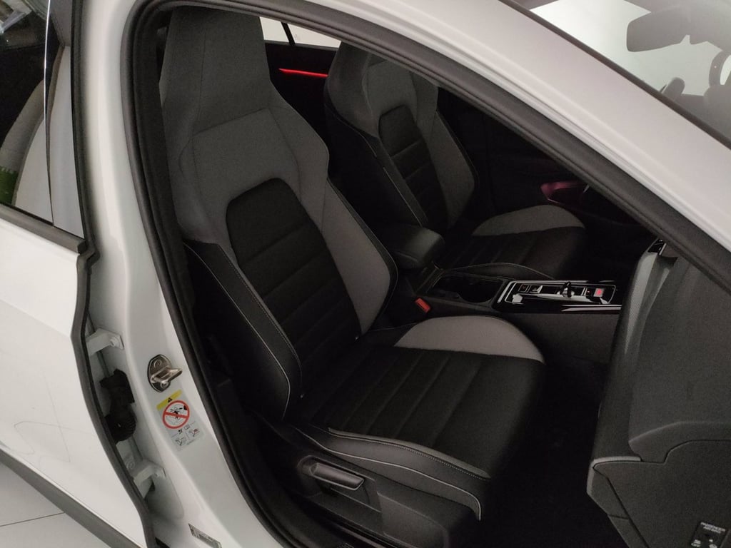 VOLKSWAGEN Golf 2.0 tdi gtd 200cv dsg