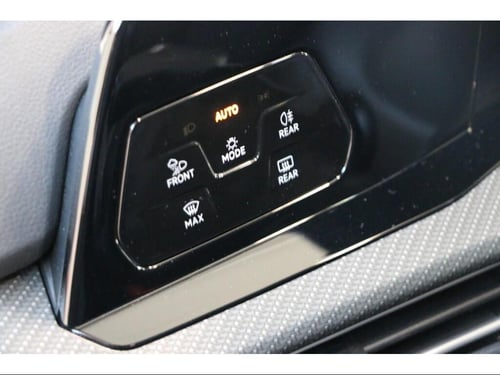 VOLKSWAGEN Golf 1.5 etsi evo r-line 130cv dsg