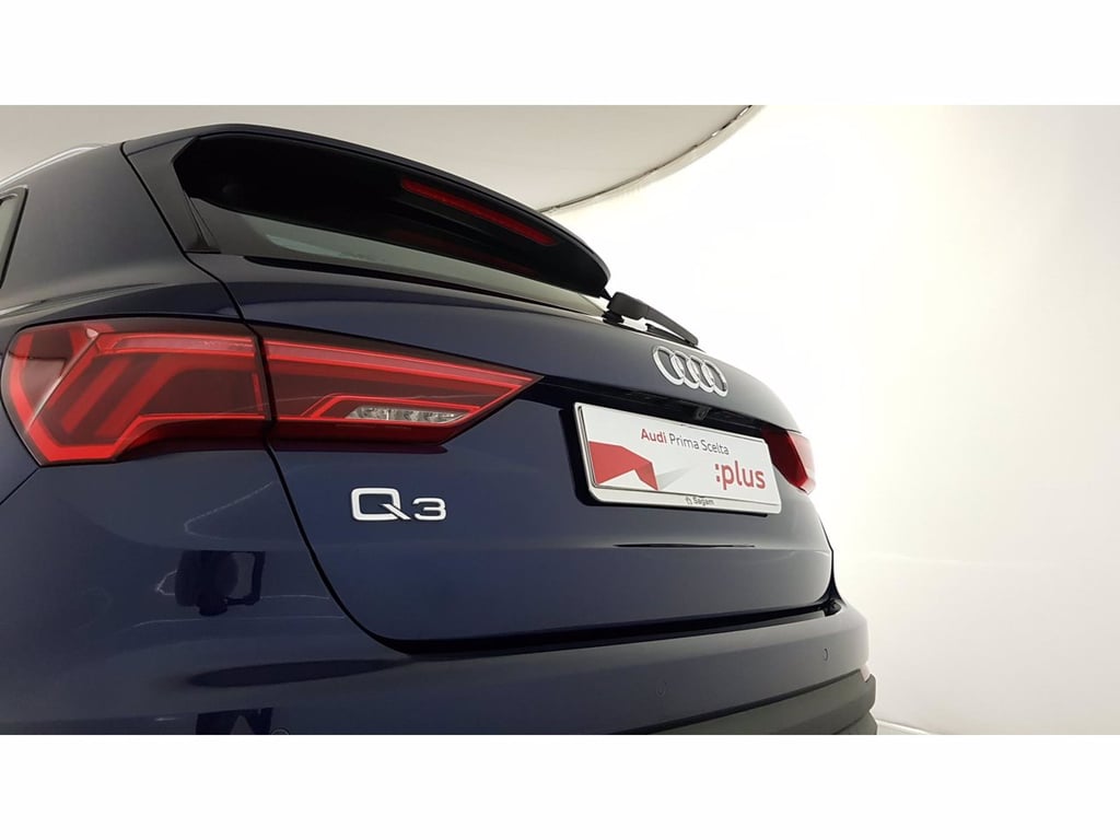 AUDI Q3 35 1.5 tfsi business s-tronic