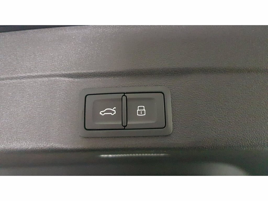 AUDI A5 berlina 2.0 tdi mhev+ launch edition one quattro 204cv s-tronic