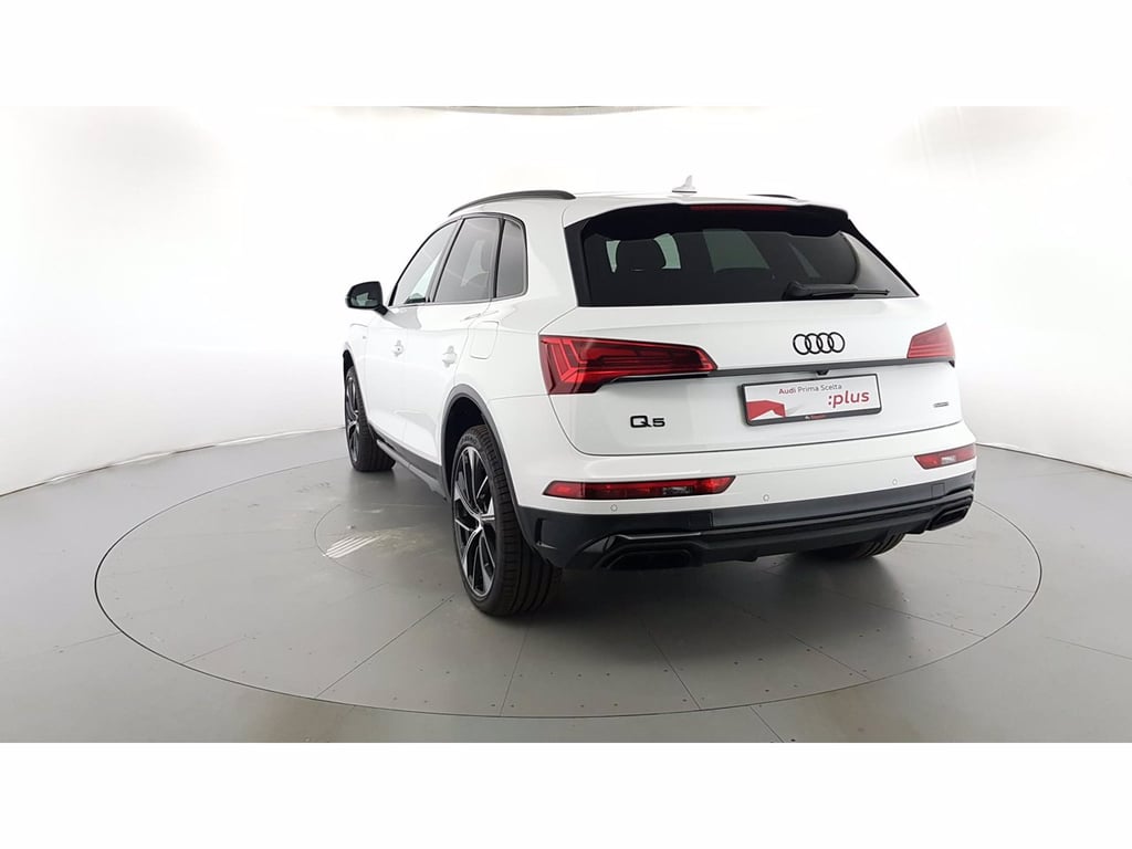 AUDI Q5 55 2.0 tfsi e identity black quattro s-tronic