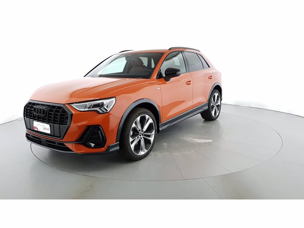 AUDI Q3 35 1.5 tfsi identity black s-tronic