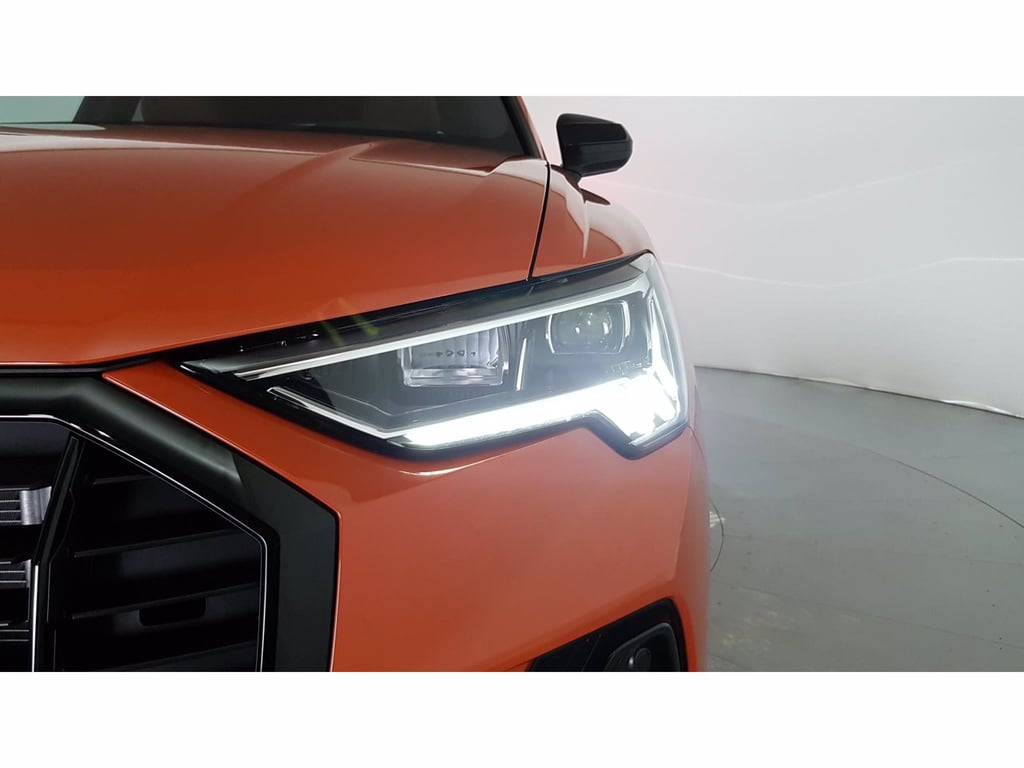 AUDI Q3 35 1.5 tfsi identity black s-tronic