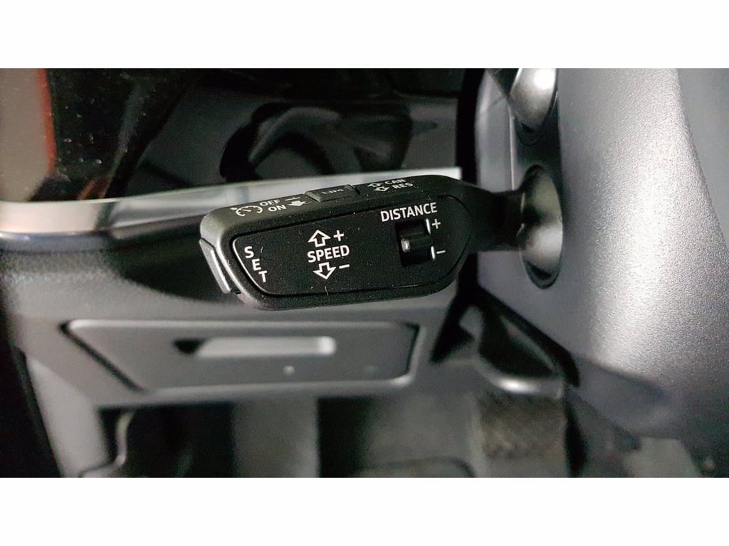 AUDI Q3 35 1.5 tfsi identity black s-tronic