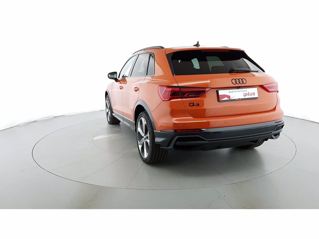 AUDI Q3 35 1.5 tfsi identity black s-tronic