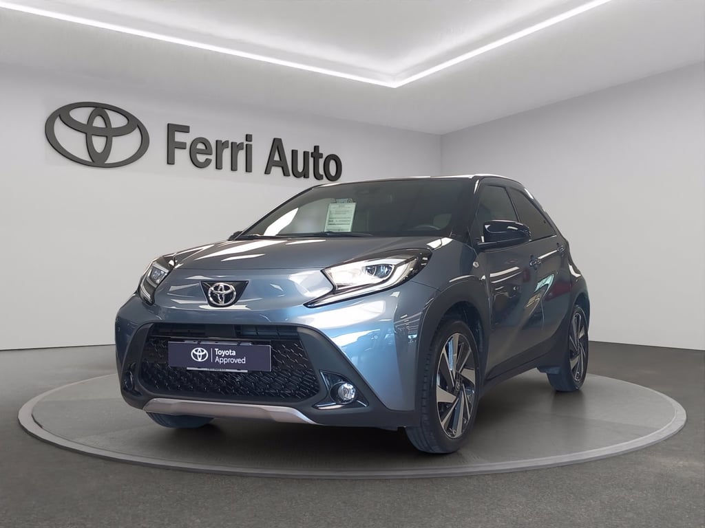 TOYOTA Aygo x 1.0 lounge 72cv