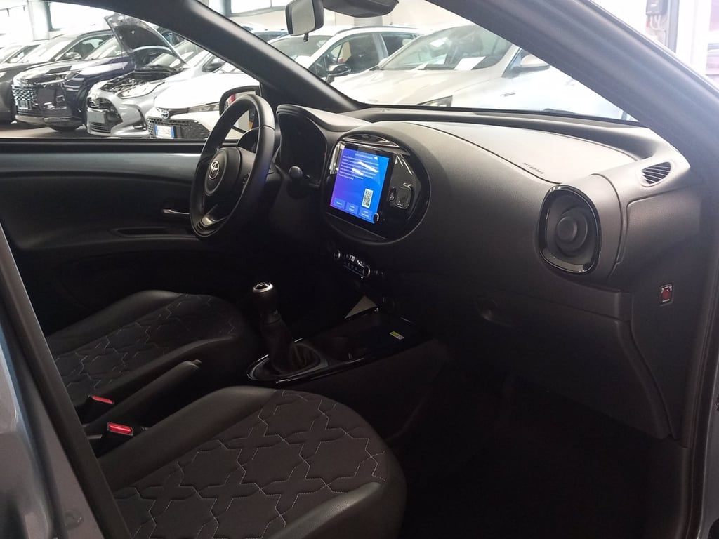 TOYOTA Aygo x 1.0 lounge 72cv